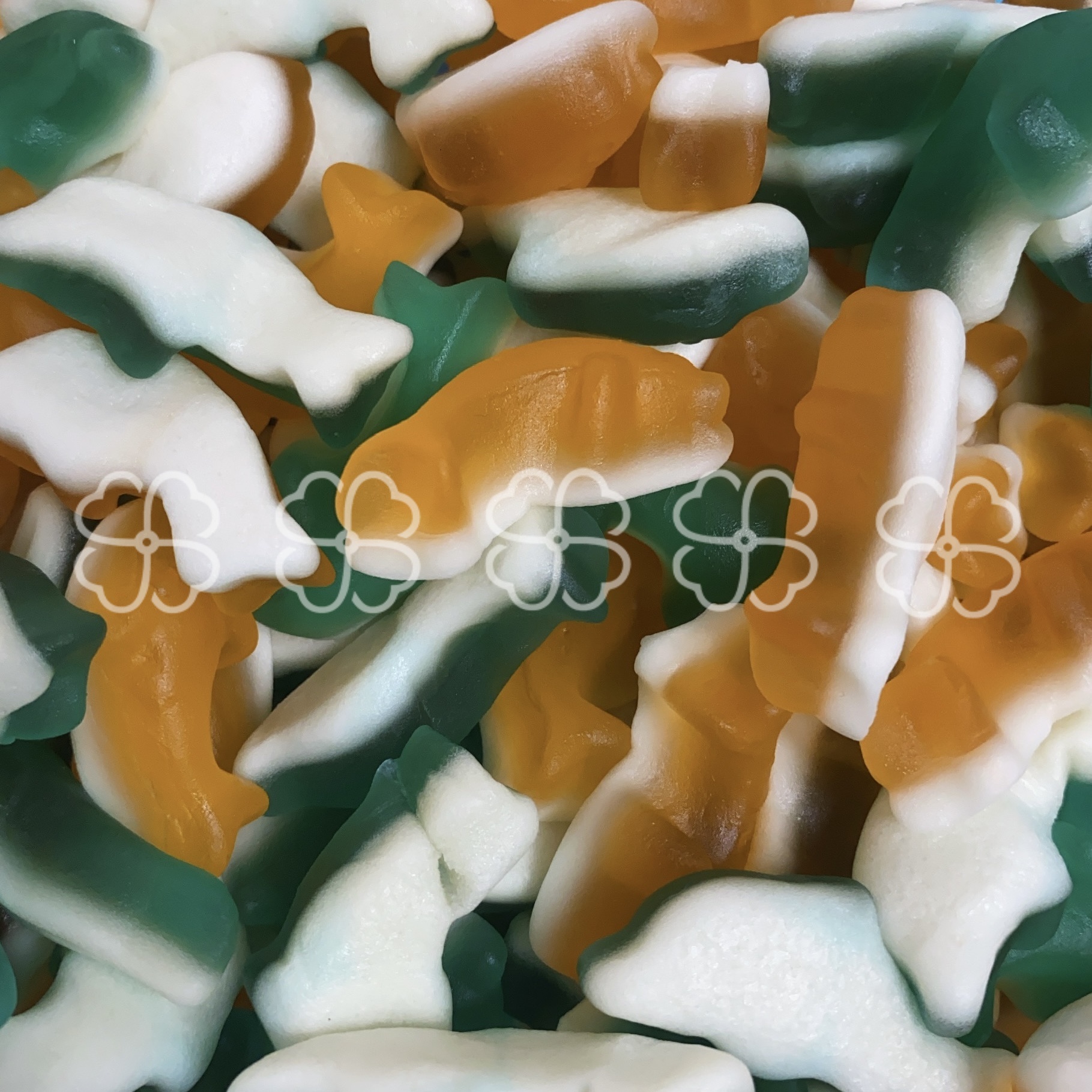 Mixed color shark gummy